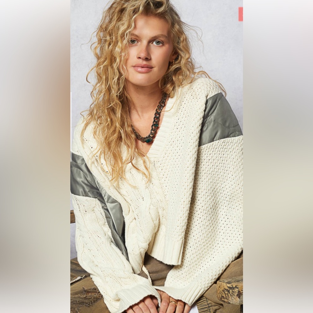 POL Cozy Cream V-Neck Sweater - Picture 2 of 7